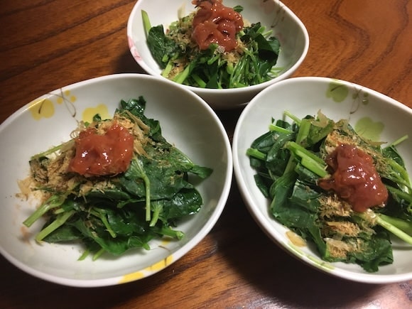 モロヘイヤのお浸し・梅肉添え